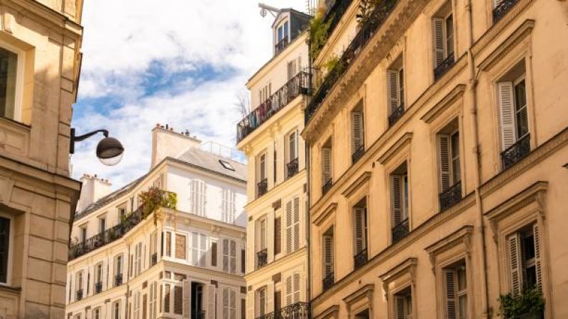 Sausset-les-Pins : La Ruée des Locataires Fait Flamber les Prix des Loyers